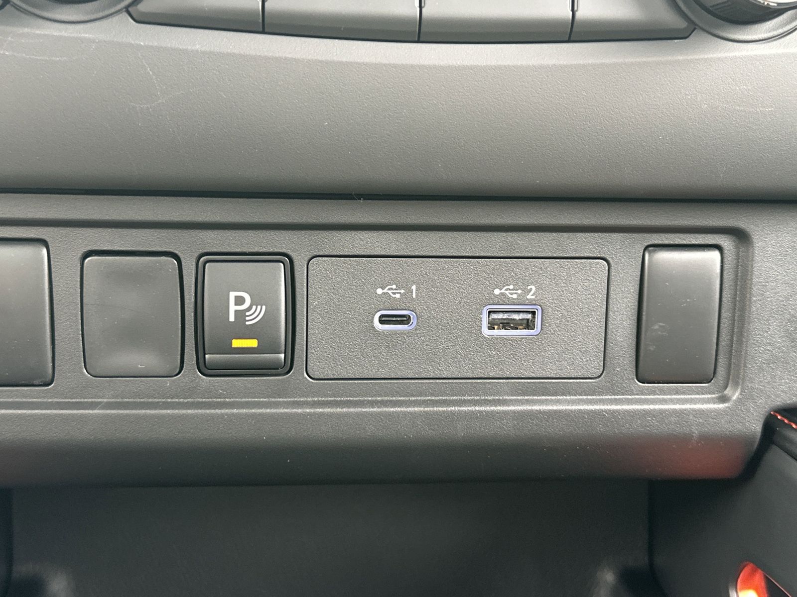 2025 Nissan Frontier PRO-4X photo 9