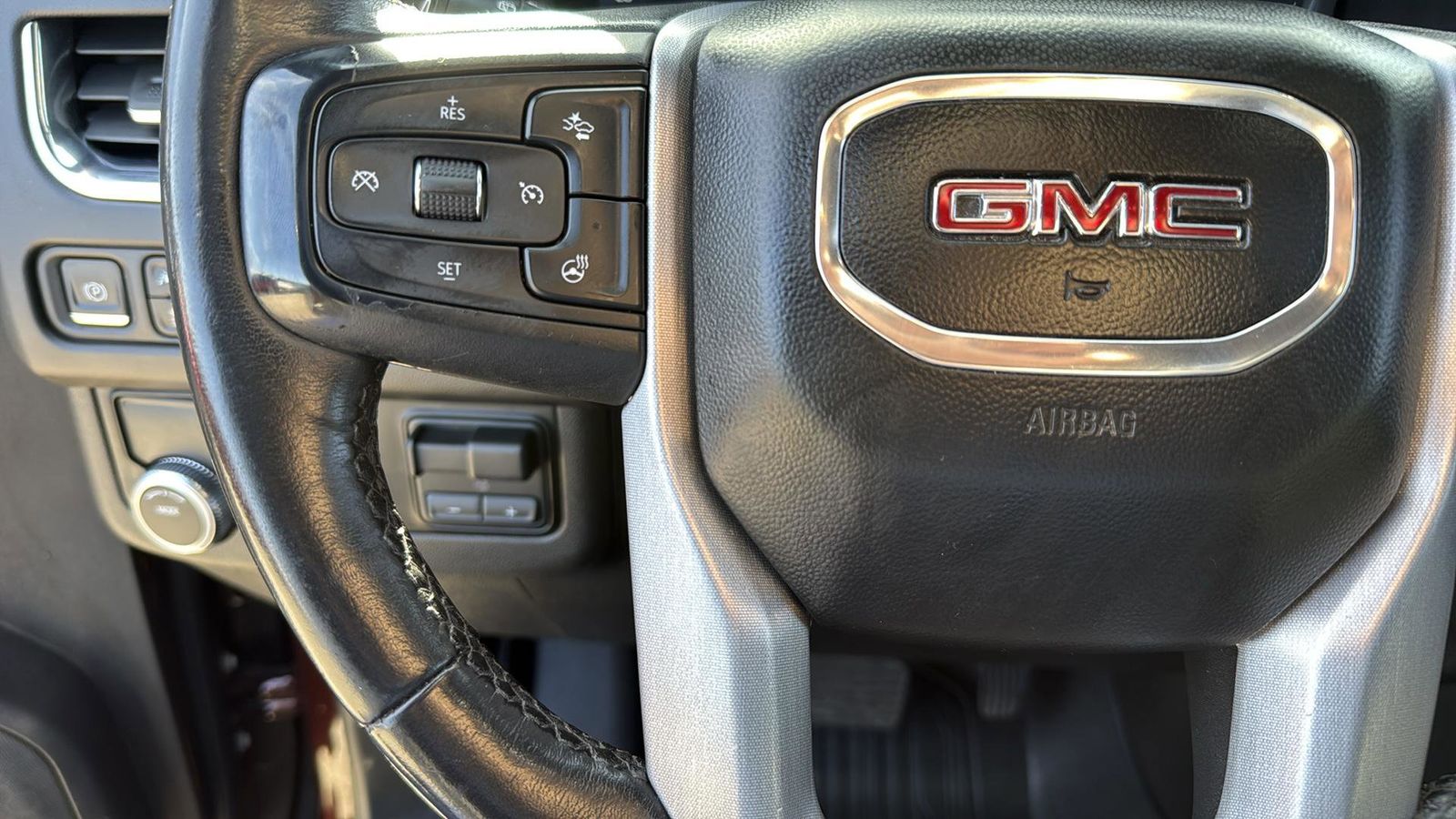 Used Car 2022 Gmc Yukon Xl  Slt For Sale Under $40,000 In Austin, Texas