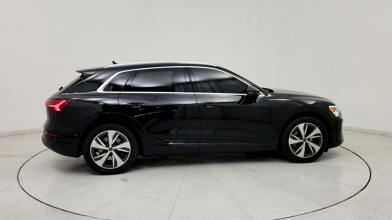 Used 2024 Black Audi Premium Plus image 8