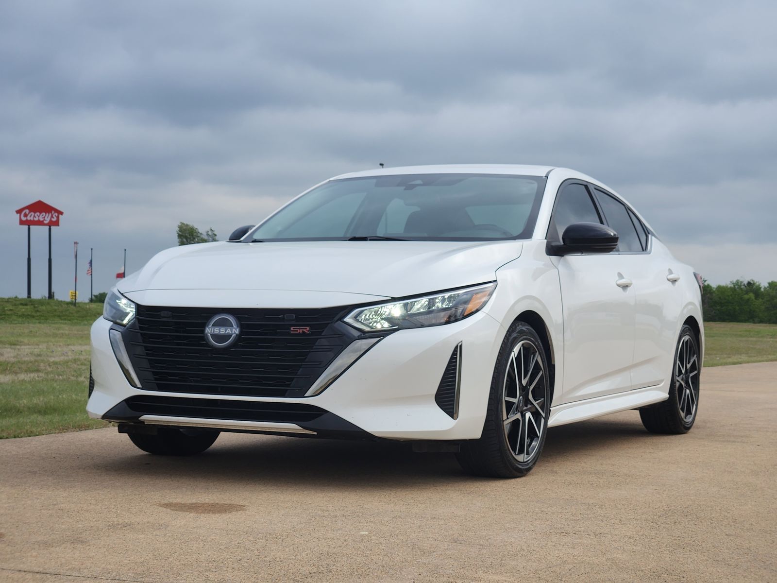 View vehicle photo 2