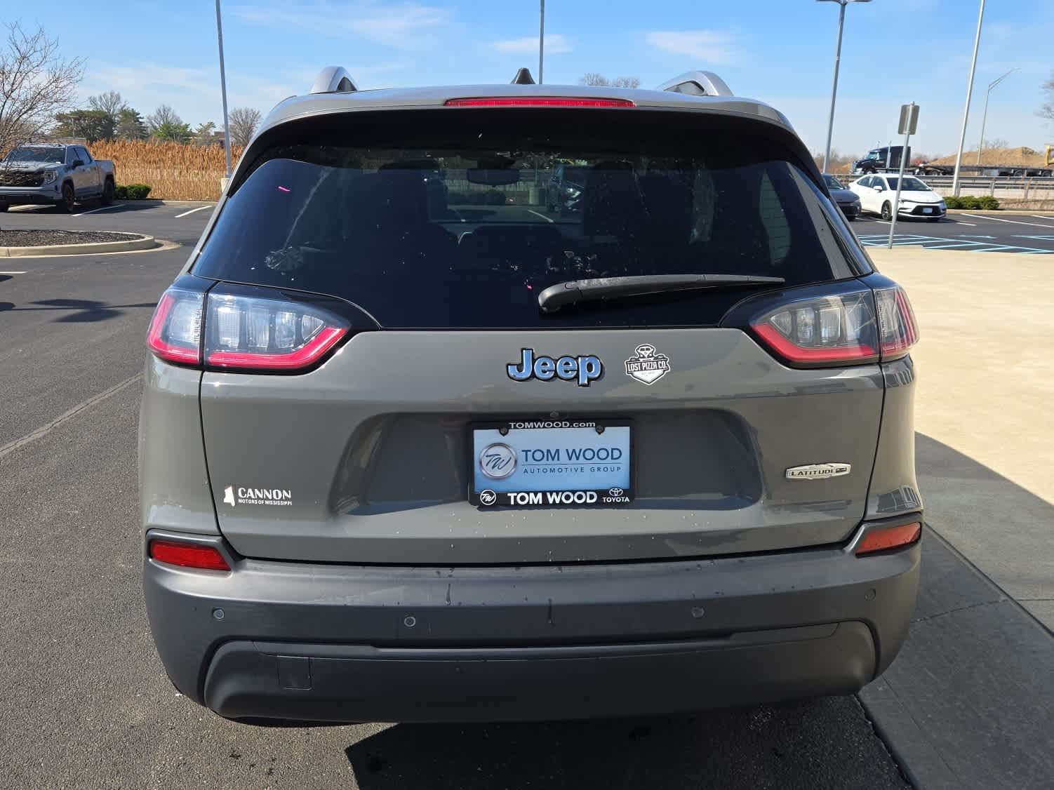 used 2020 Jeep Cherokee car, priced at $11,035