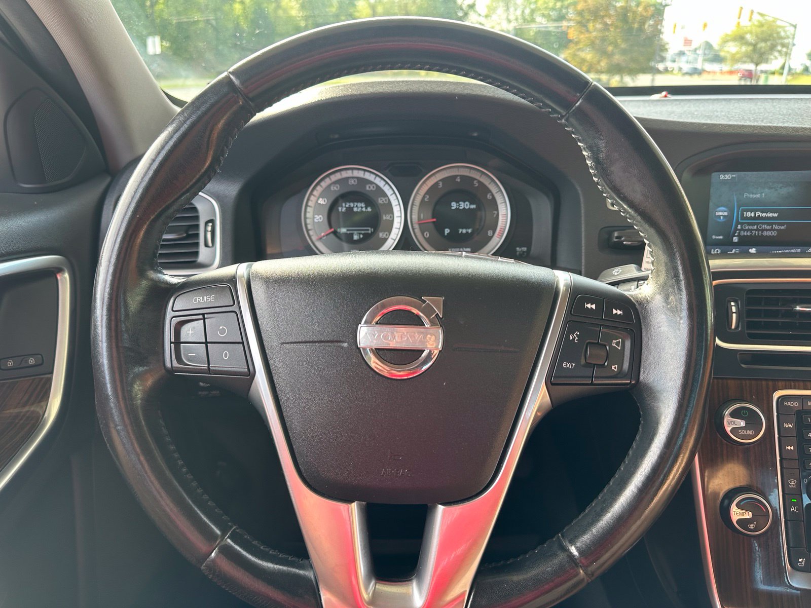 Used 2012 Blue Volvo T5 image 25
