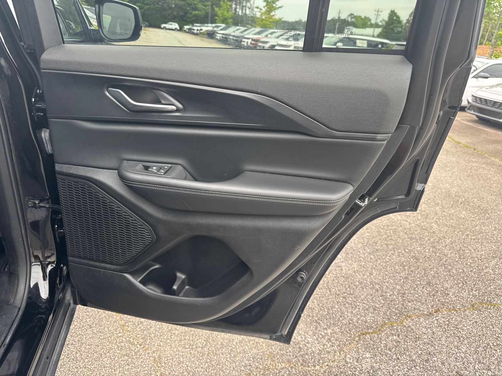 Used 2025 Black Jeep Altitude image 16