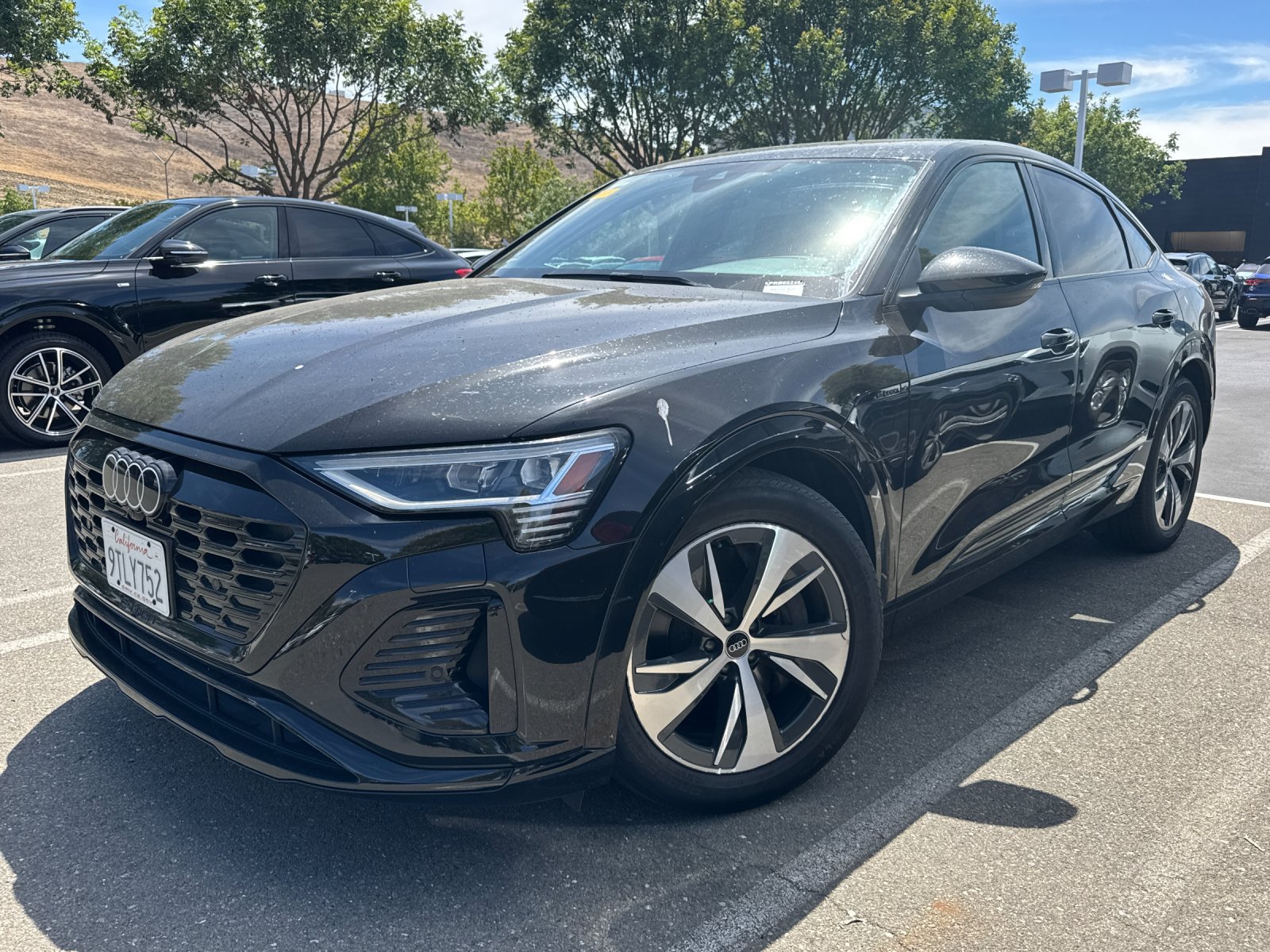 2024 Audi Q8 Sportback e-tron Premium — full photo 2 of 3