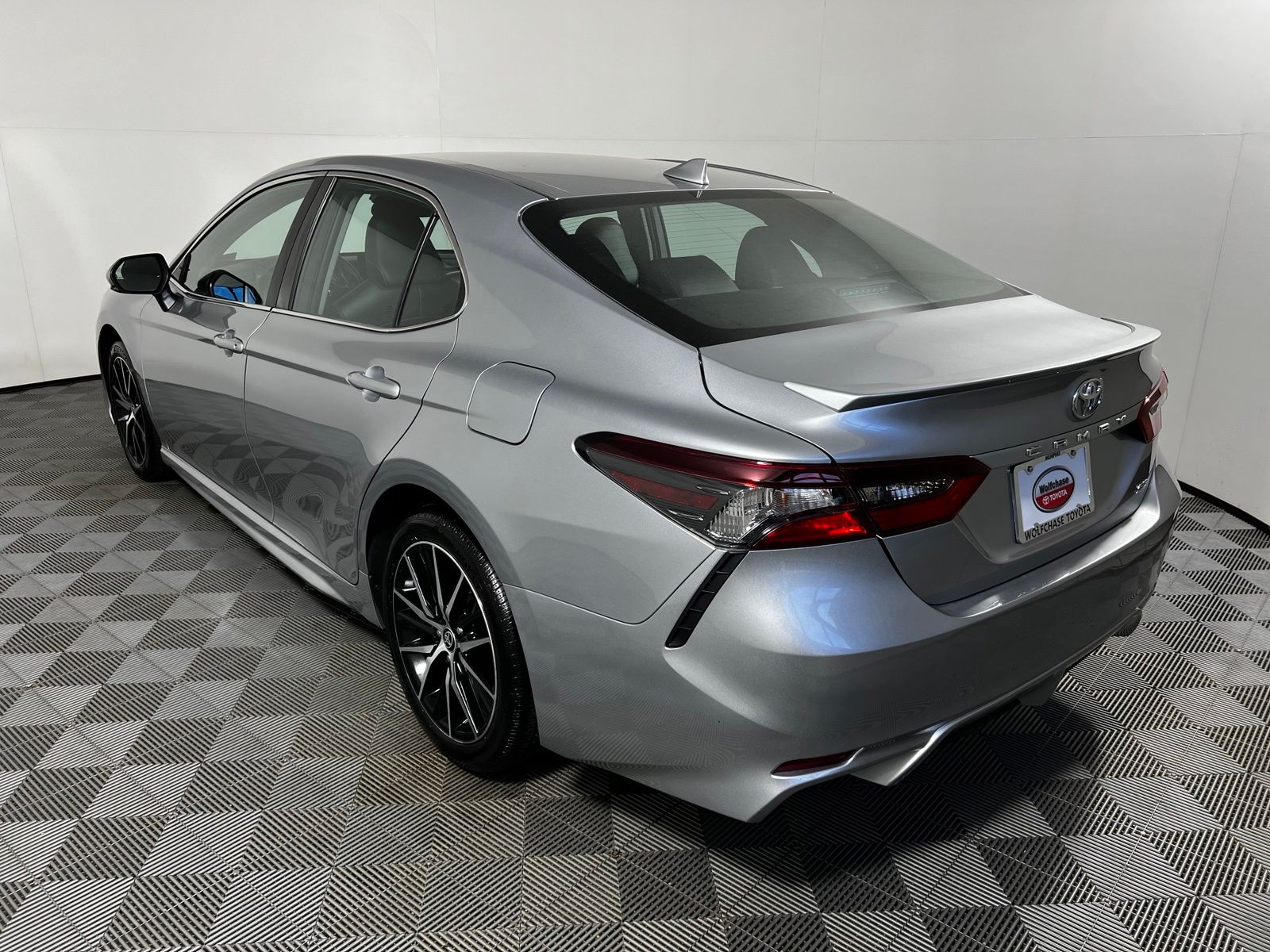 Thumbnail: 2024 Toyota Camry - 7