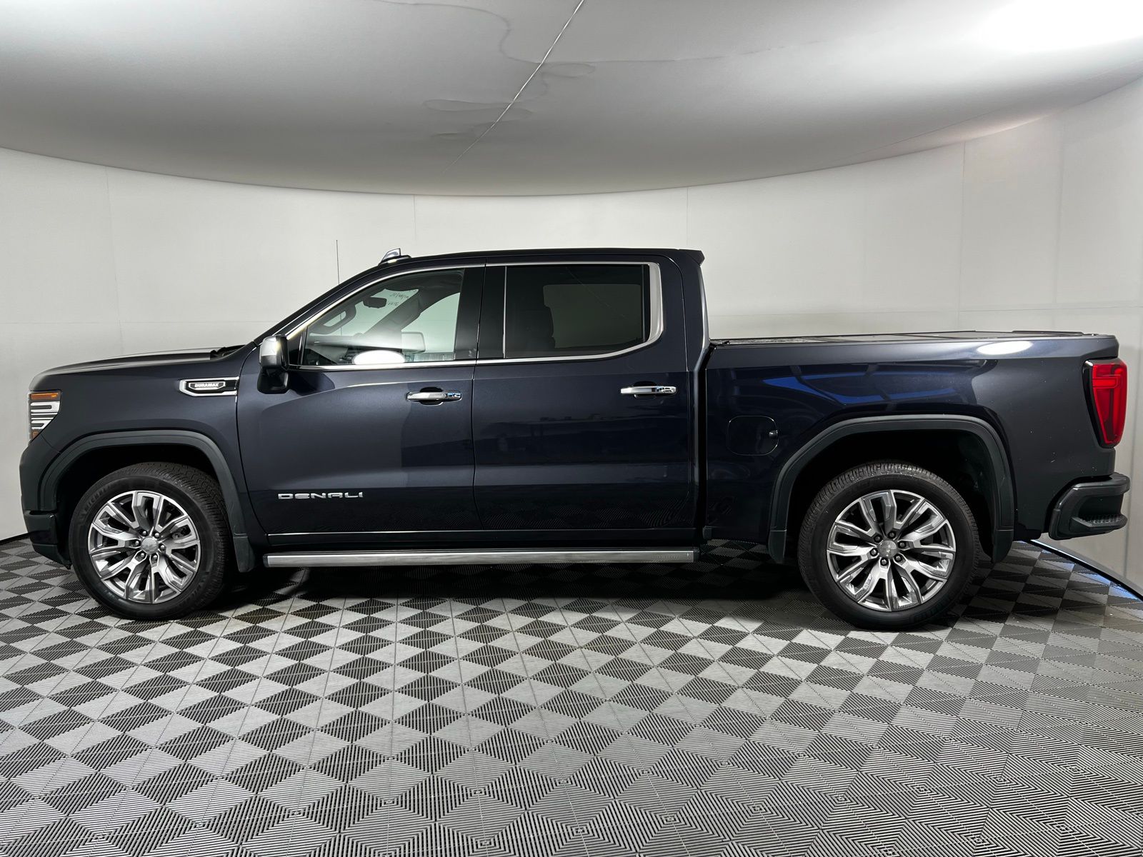 Thumbnail: 2023 GMC Sierra 1500 - 7