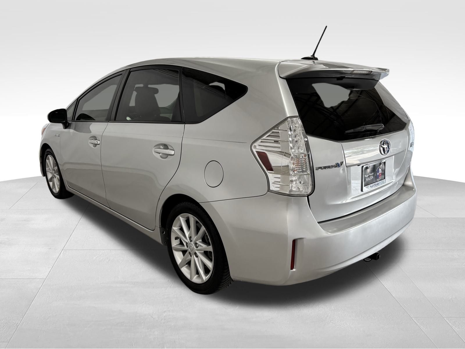 Used Car 2014 Toyota Prius V  For Sale Under $12,000 In Austin, Texas