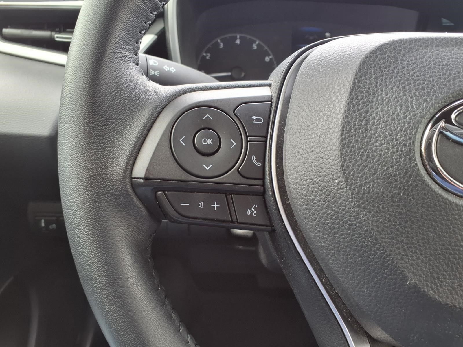 2025 Toyota Corolla Hatchback SE Gray at Community Toyota