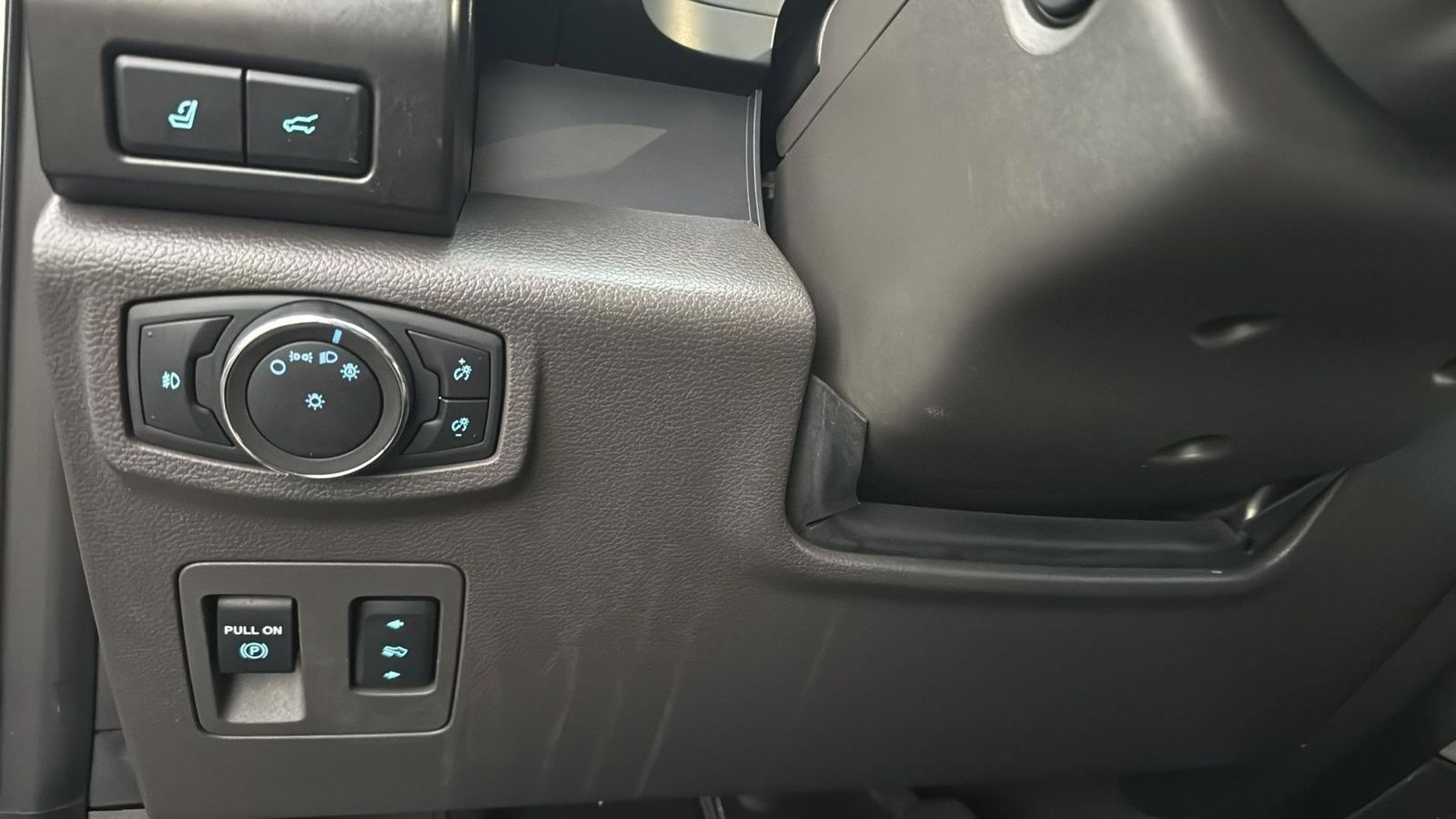 Used Car 2020 Ford Expedition  Limited For Sale Under $30,000 In Austin, Texas