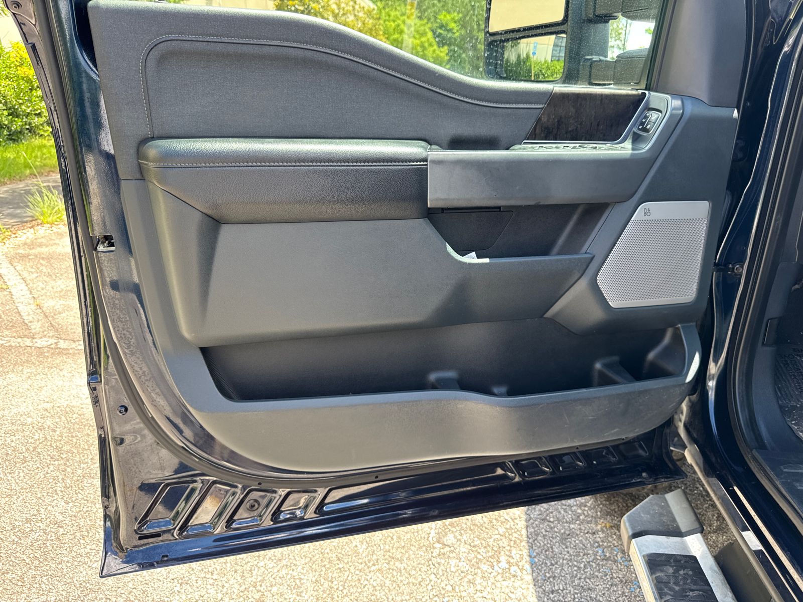 Used 2024 Blue Ford Lariat image 10
