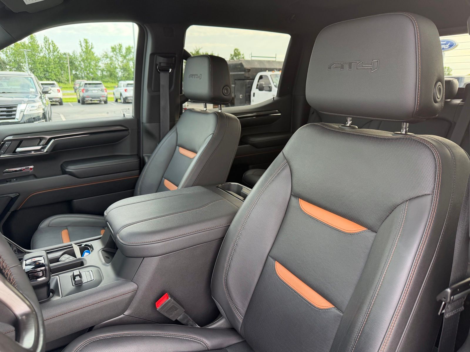 2024 GMC Sierra 1500 image 12