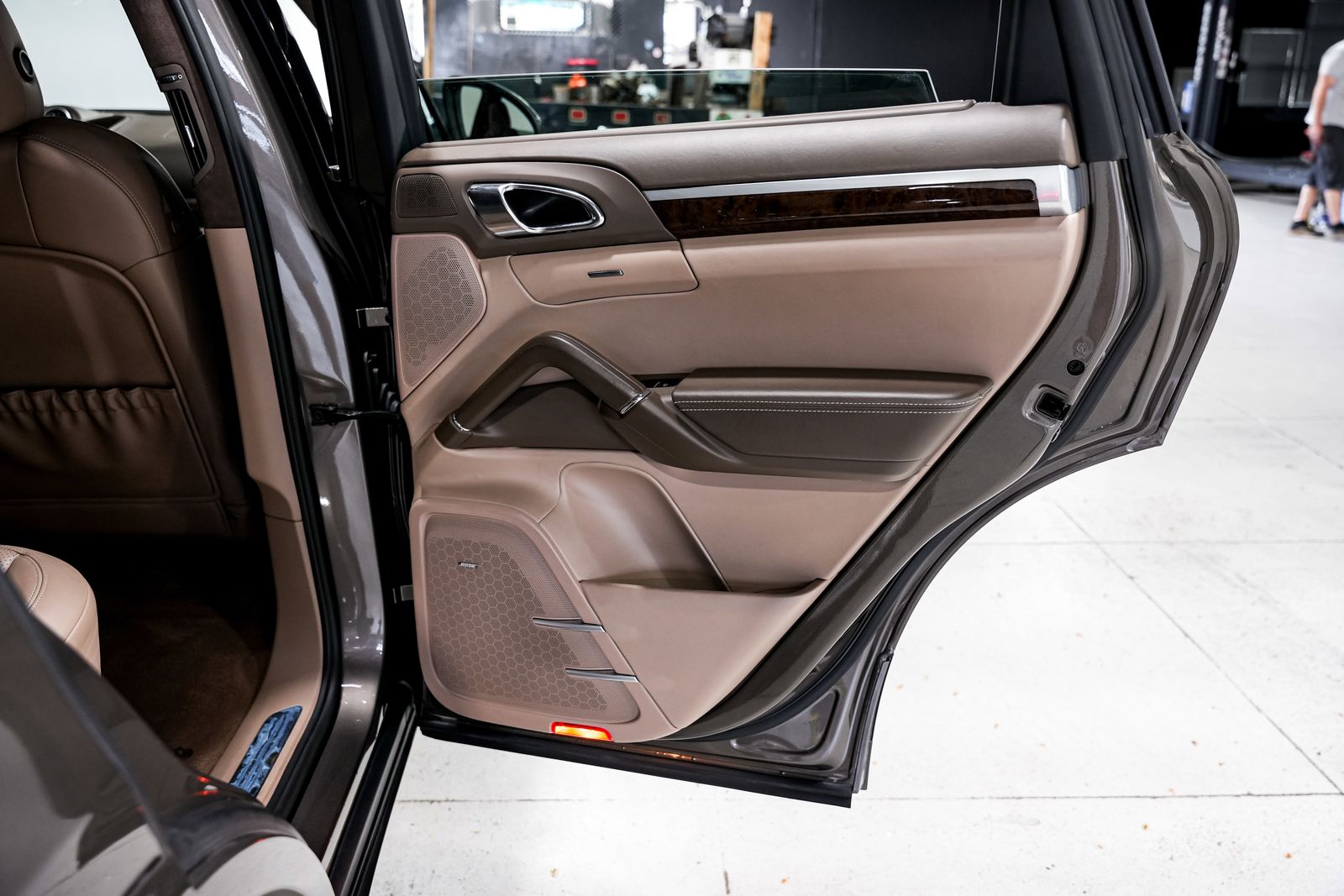 2013 Porsche Cayenne Turbo — photo 31