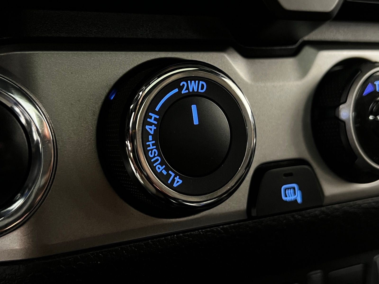 2017 Toyota Tacoma Limited 22