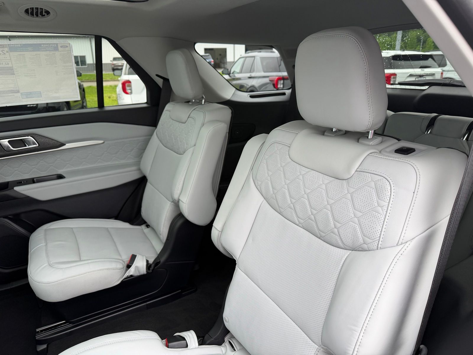 2026 Ford Explorer image 14