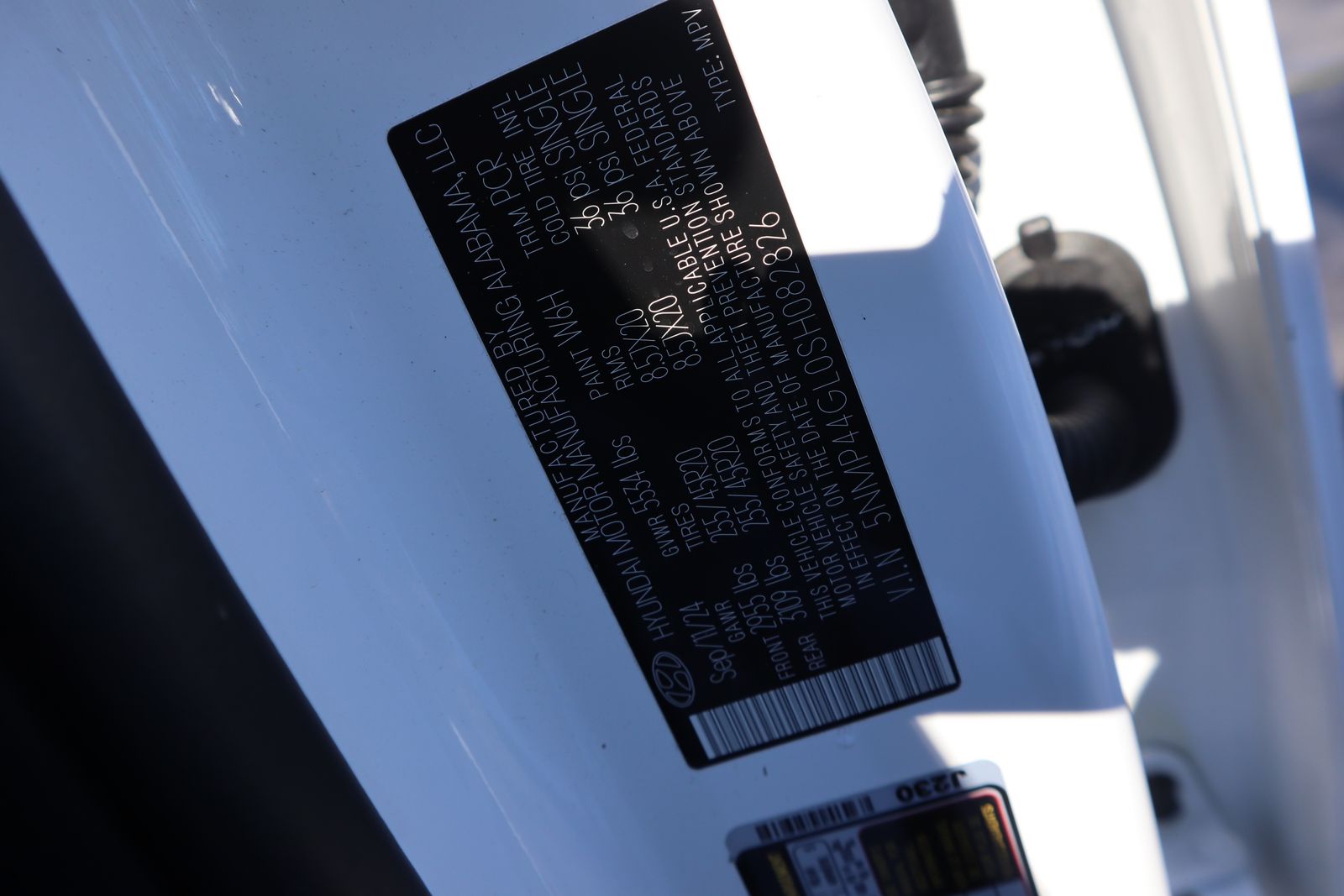 Used 2025 White Hyundai Limited image 39