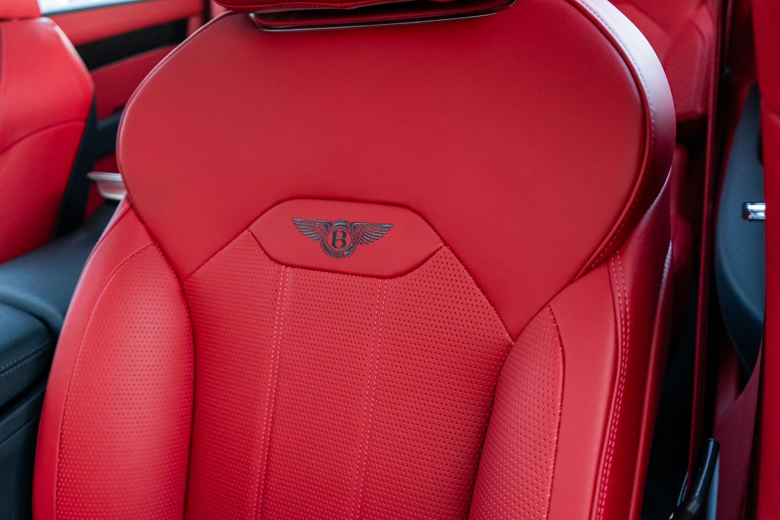 2024 Bentley Bentayga Base - Photo 29
