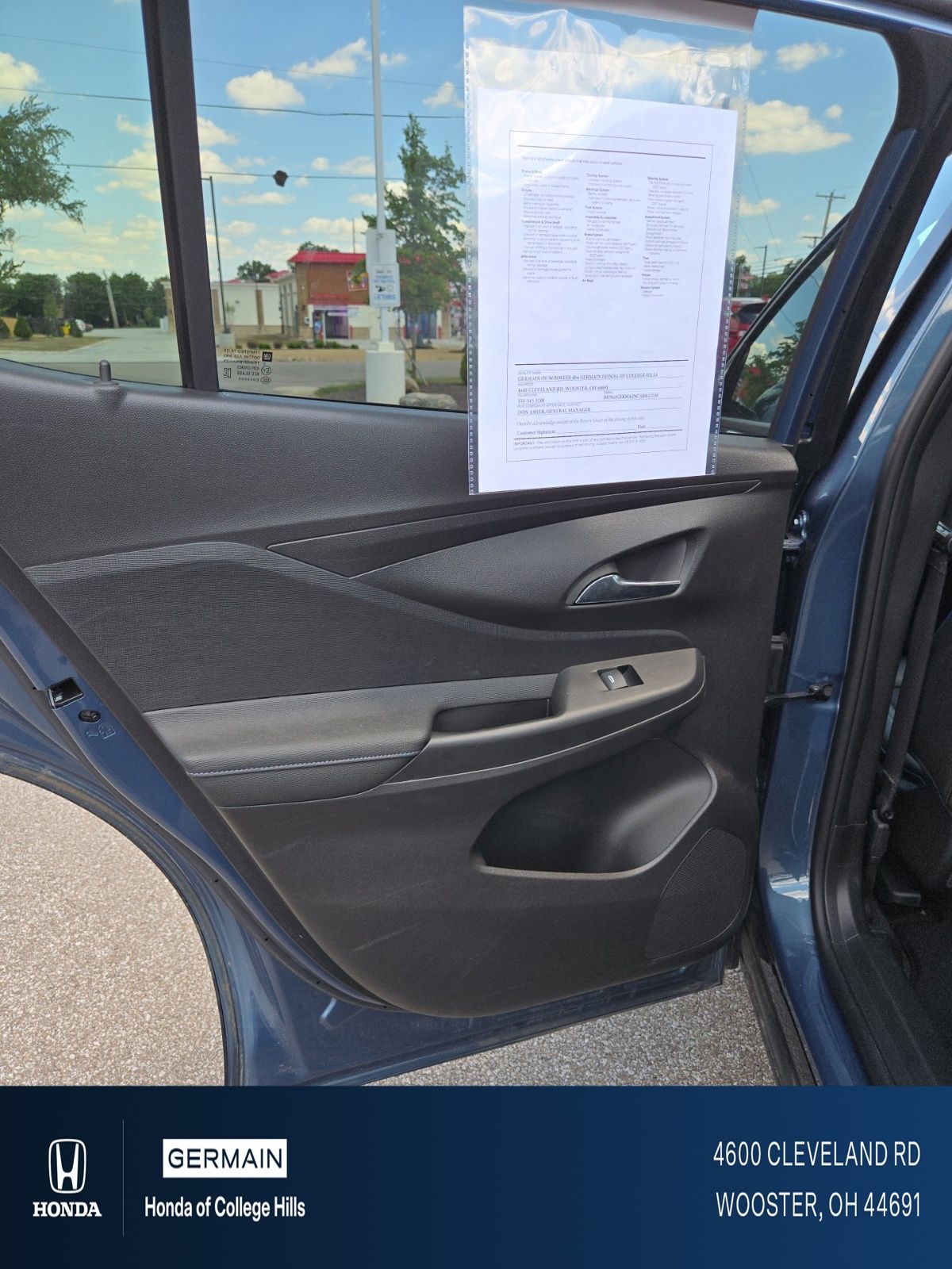 Used 2025 Blue Buick Sport Touring image 22