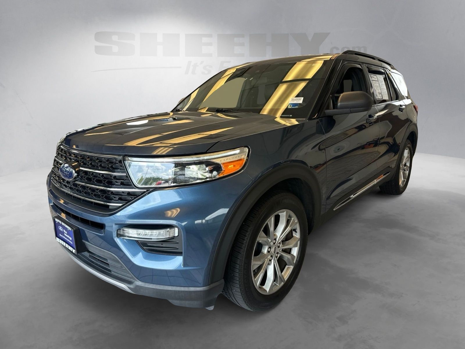 Certified Used 2020 Blue Metallic Ford XLT image 16