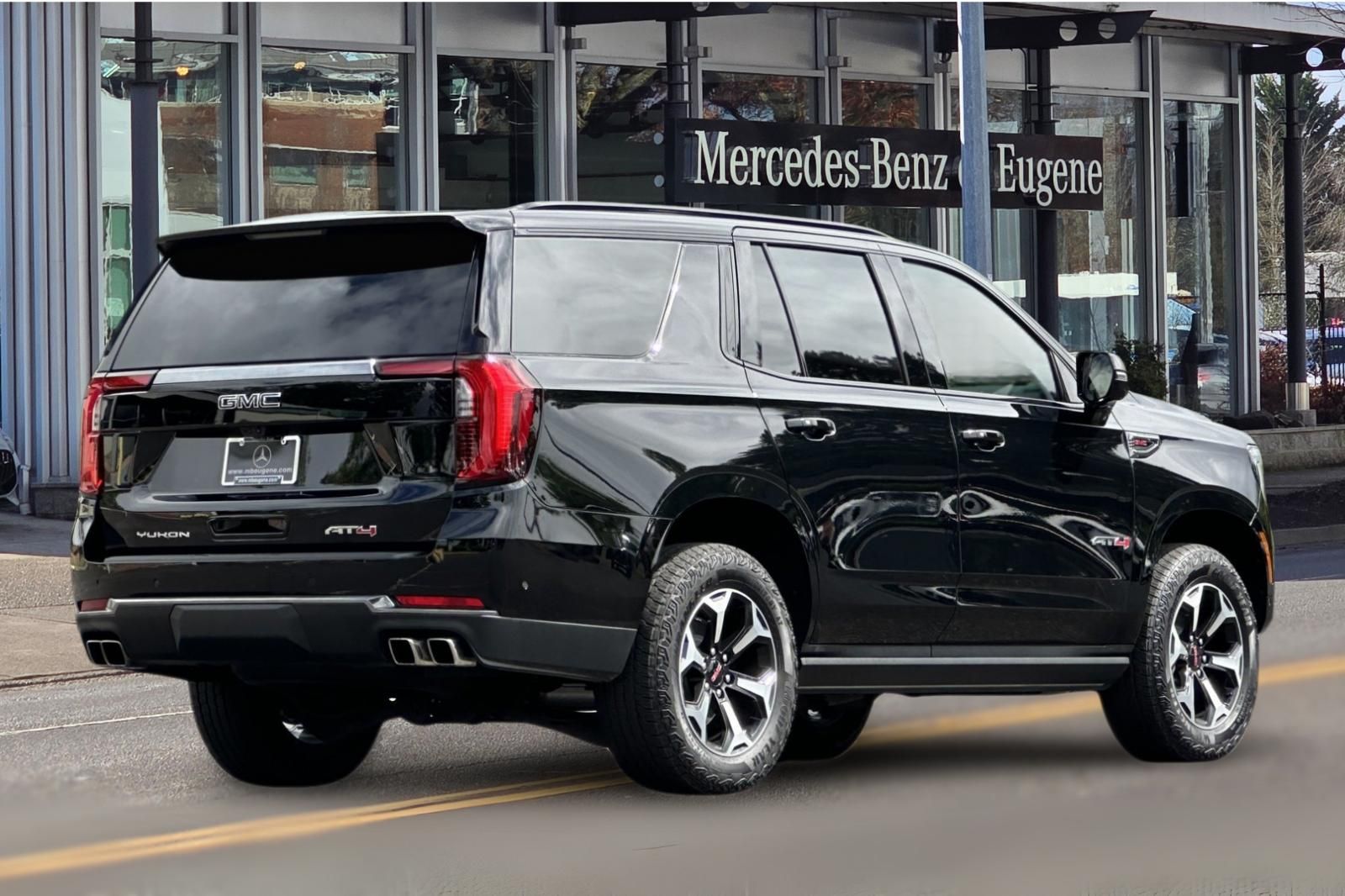Used 2025 GMC Yukon SUV