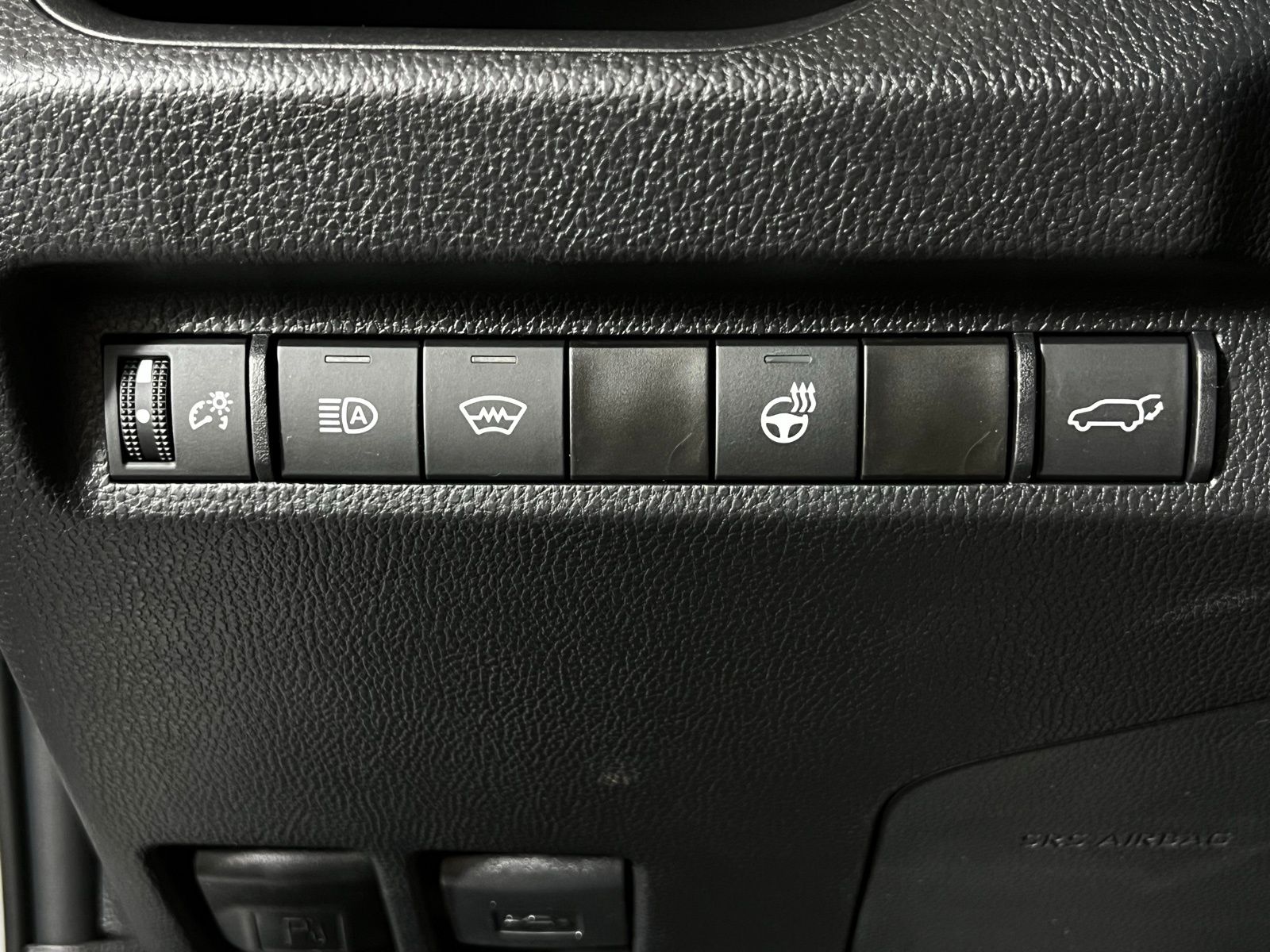 Thumbnail: 2025 Toyota RAV4 - 19
