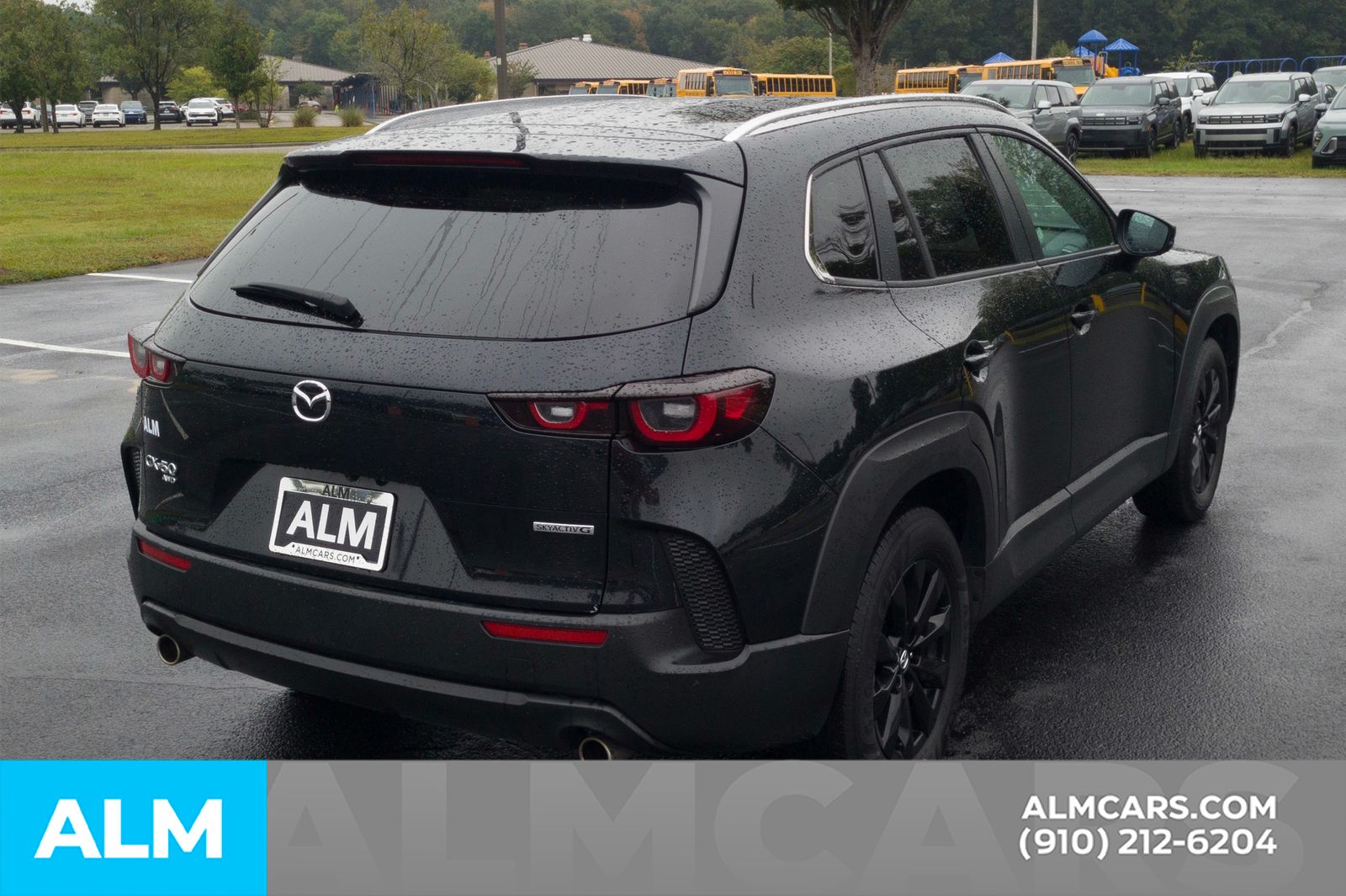 2024 Mazda CX-50 2.5 S Preferred photo 4