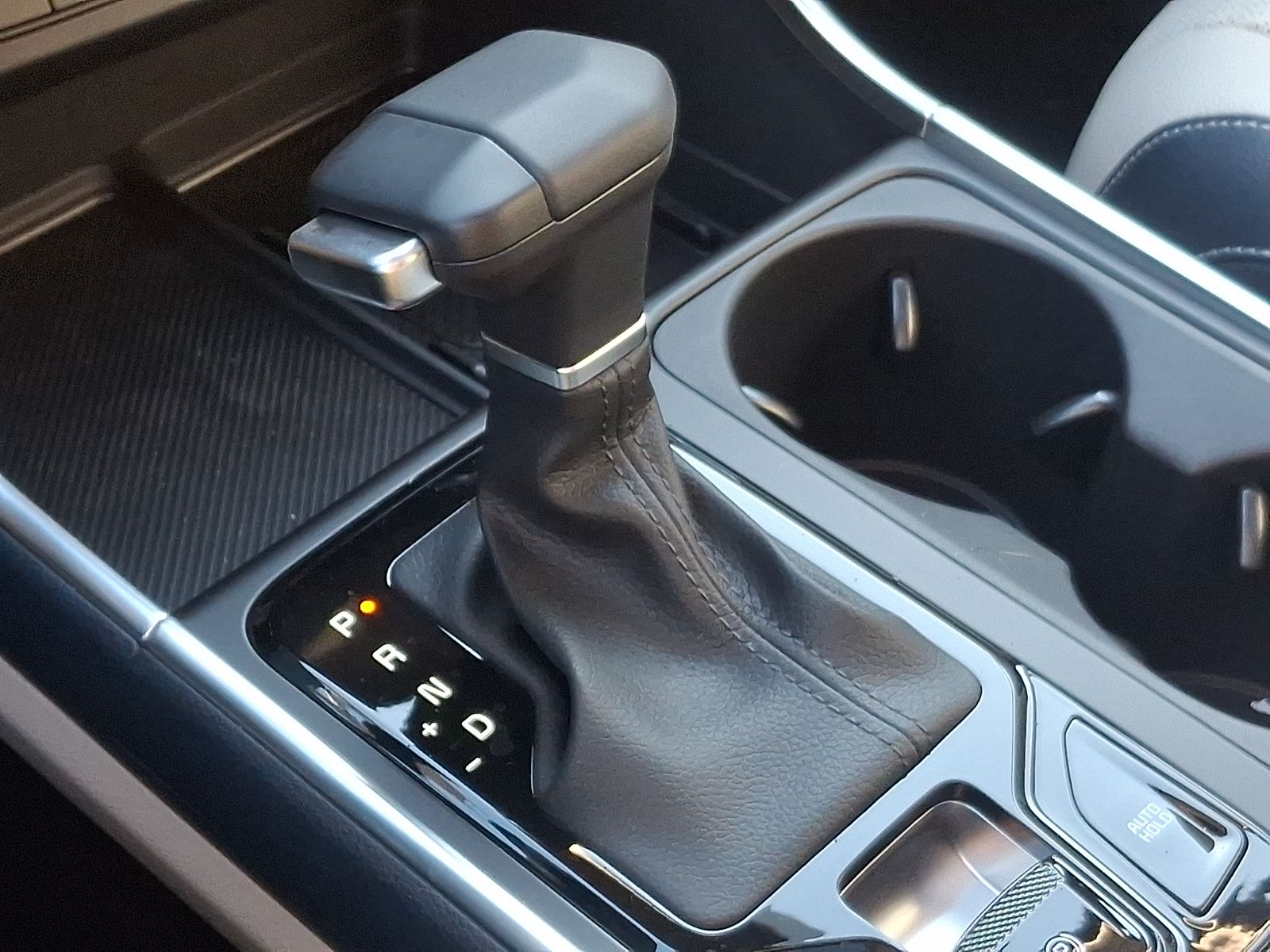 2025 Kia Carnival SX Prestige - Photo 14