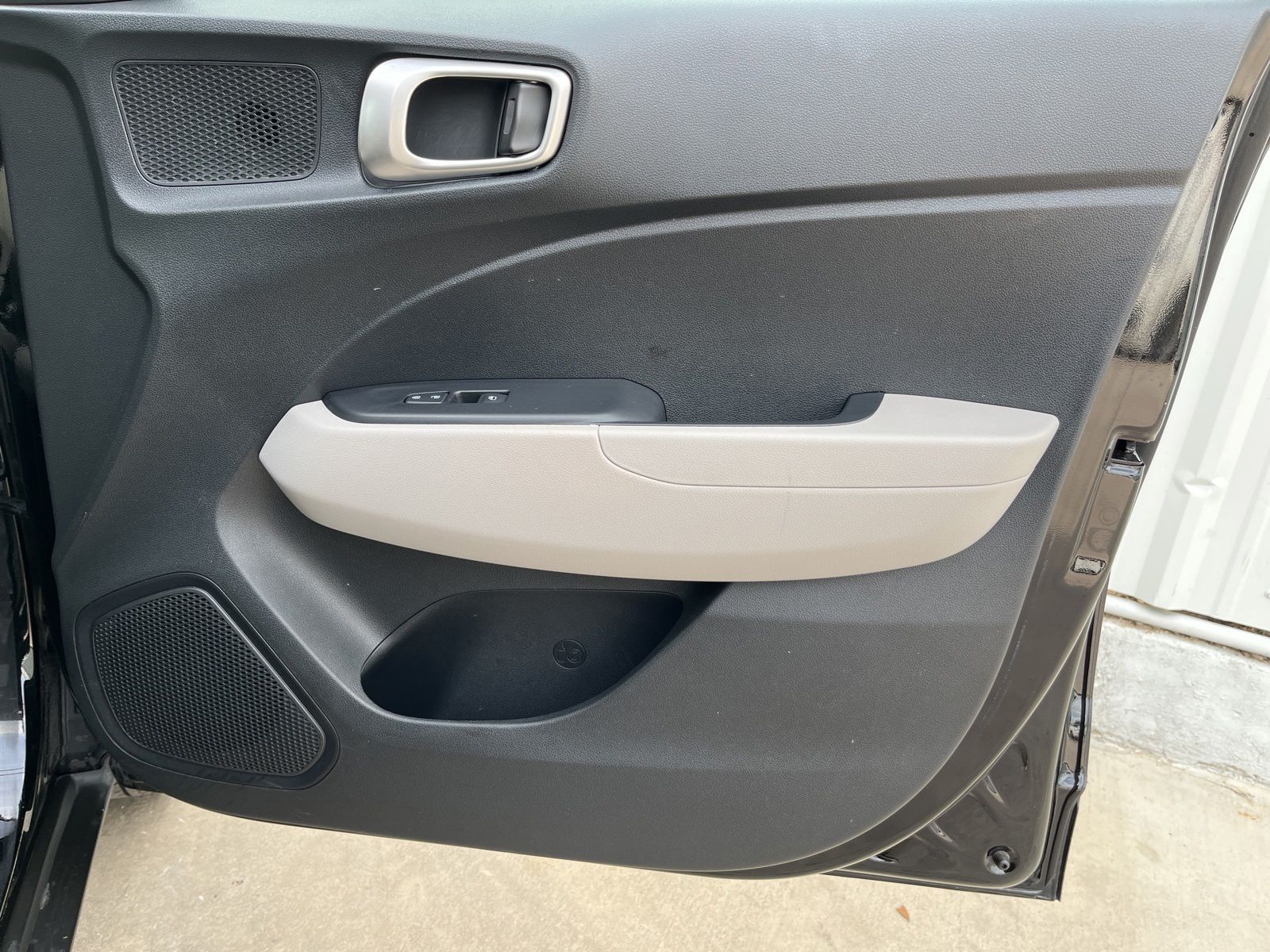 Used Car 2025 Hyundai Venue  Sel For Sale Under $20,000 In Austin, Texas