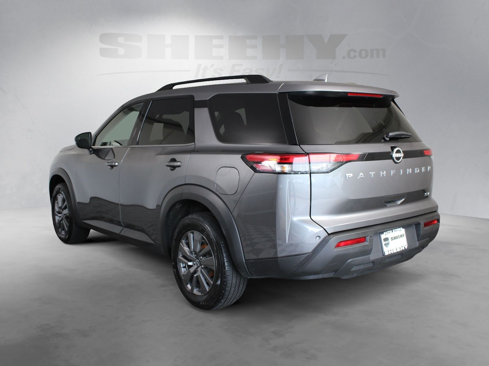 Used 2024 Gray Nissan SV image 11