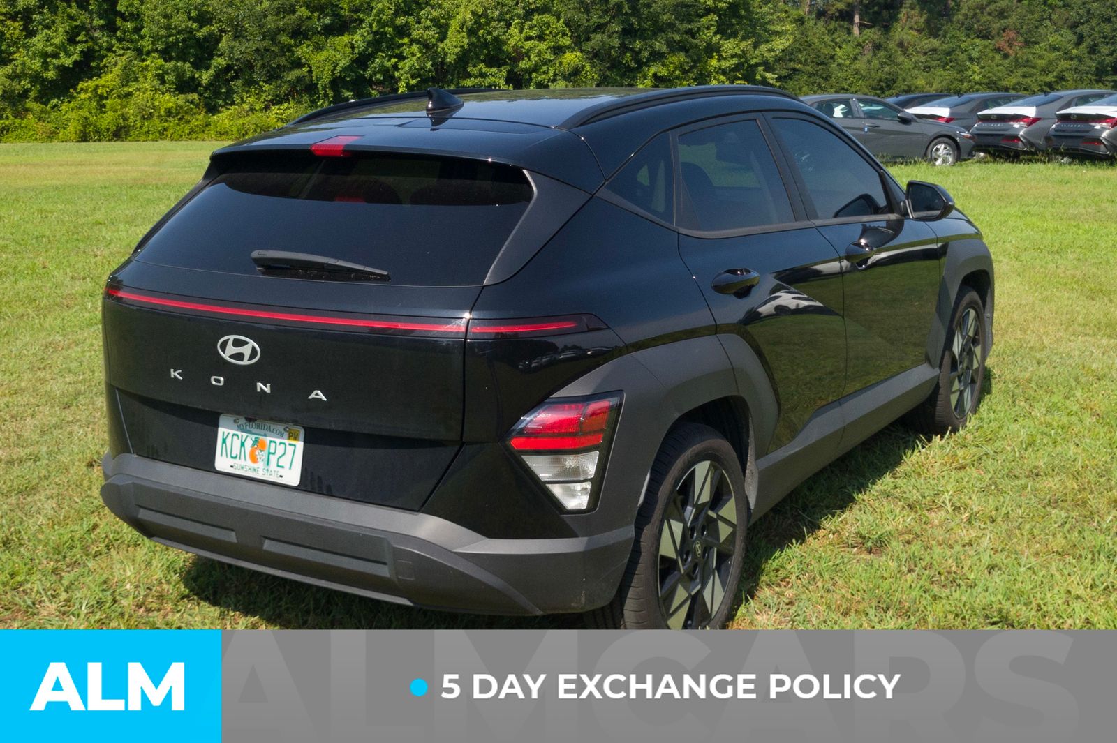 Used 2025 Abyss Black Hyundai SEL image 3
