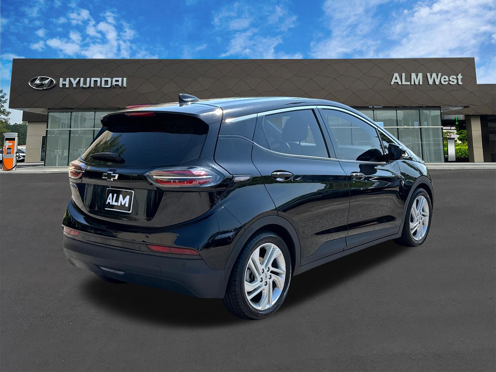 Used 2023 Black Chevrolet 1LT image 5