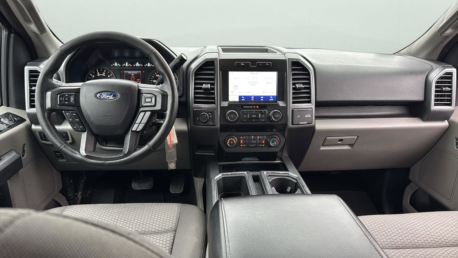 Used Car 2020 Ford F-150  Xlt For Sale Under $25,000 In Austin, Texas