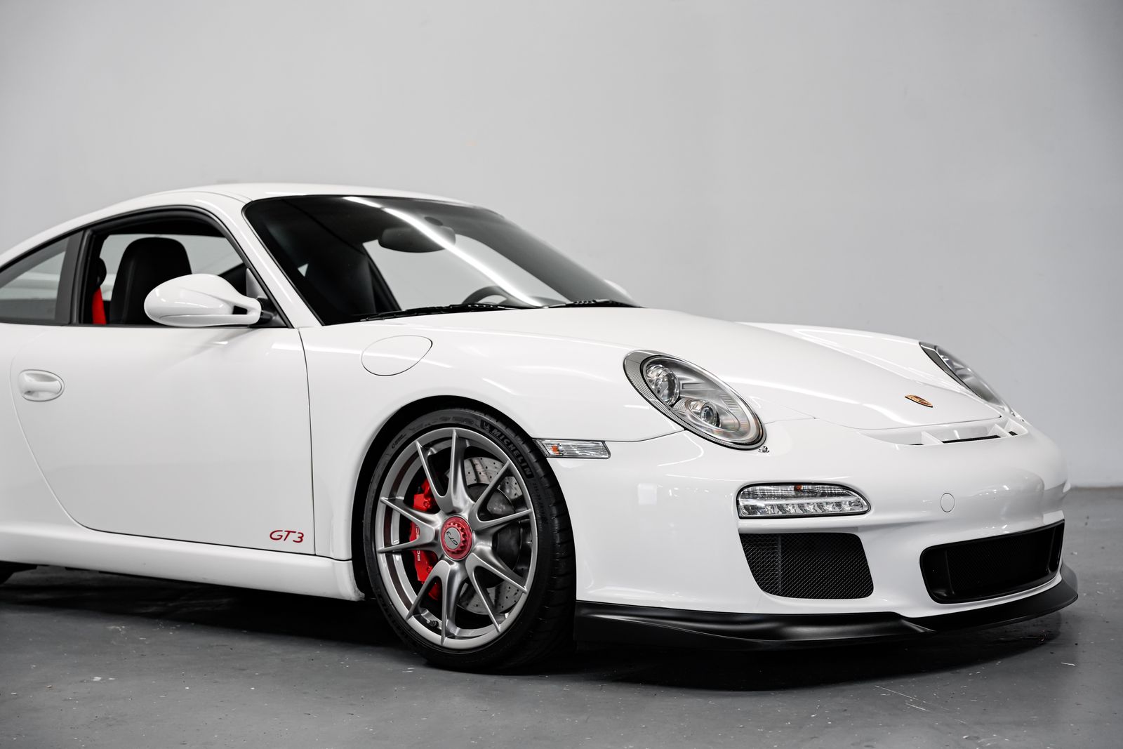 2010 Porsche 911 GT3 — photo 38