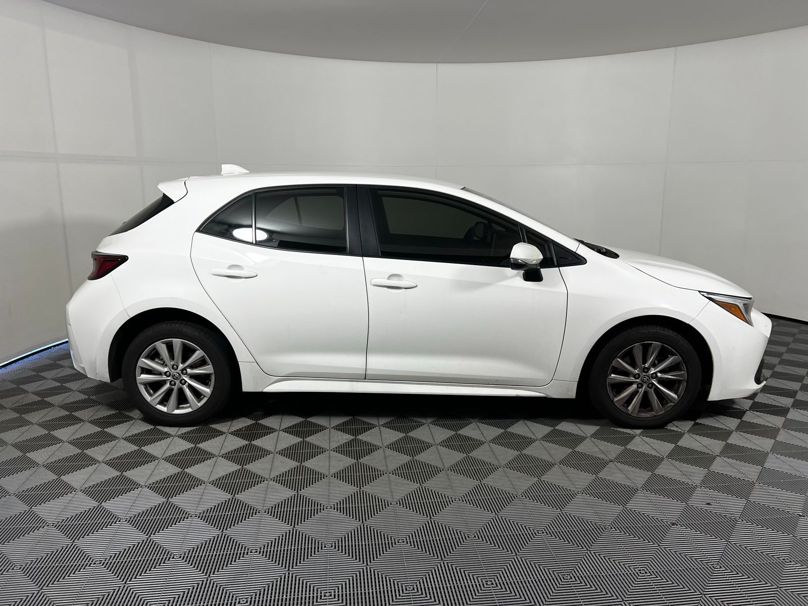 Thumbnail: 2025 Toyota Corolla - 4