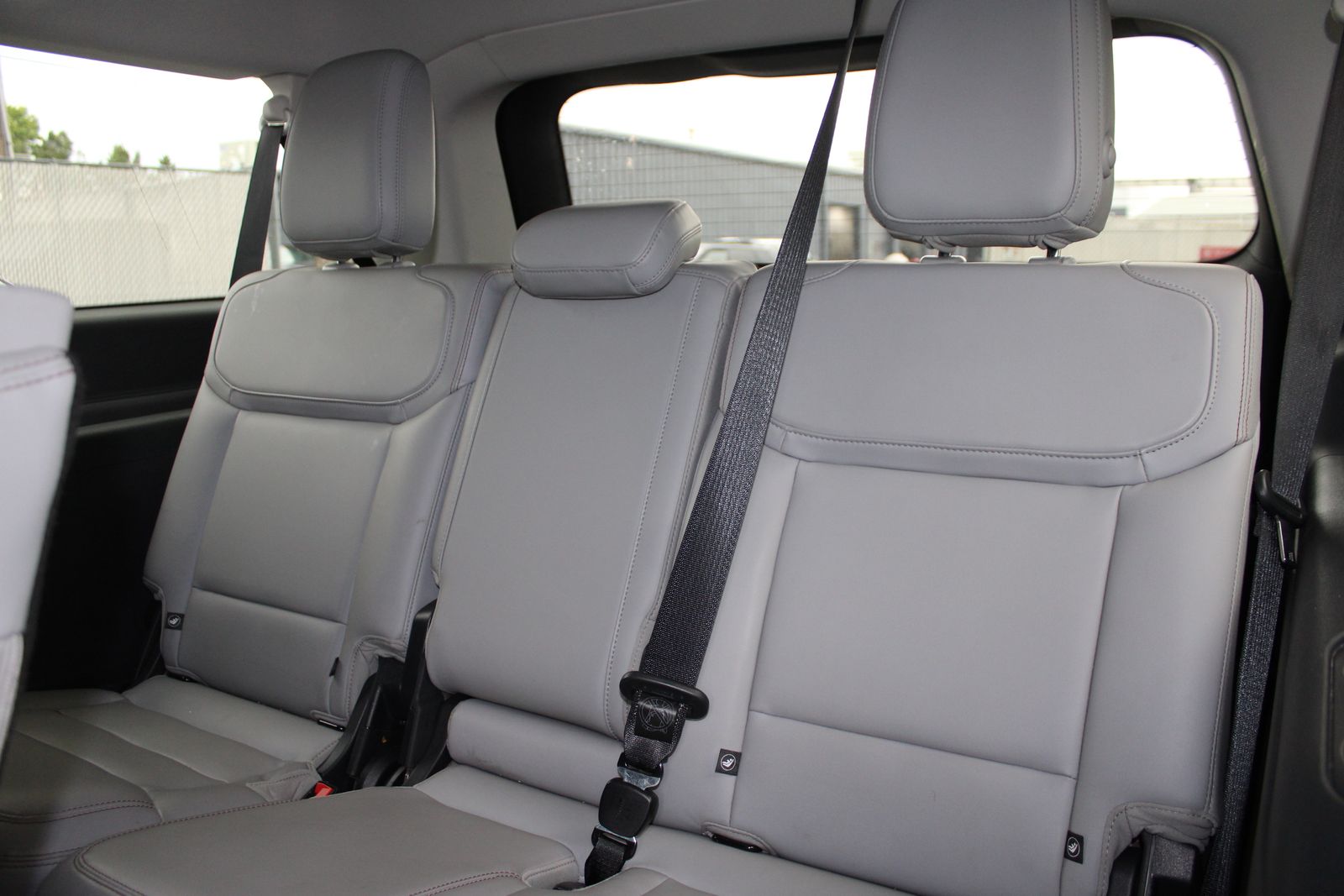 Used 2025 Silver Ford Active image 27