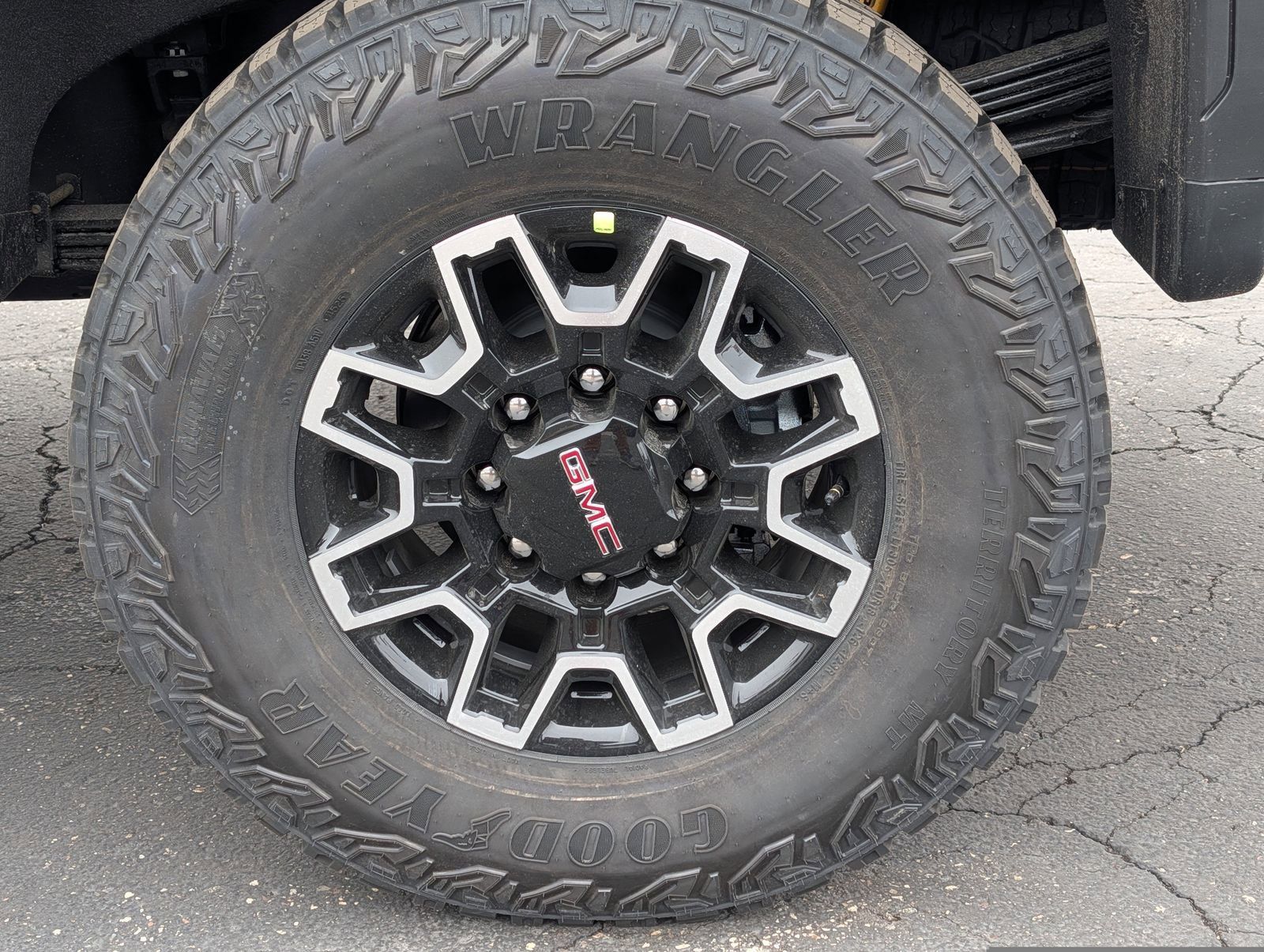 View vehicle photo 3