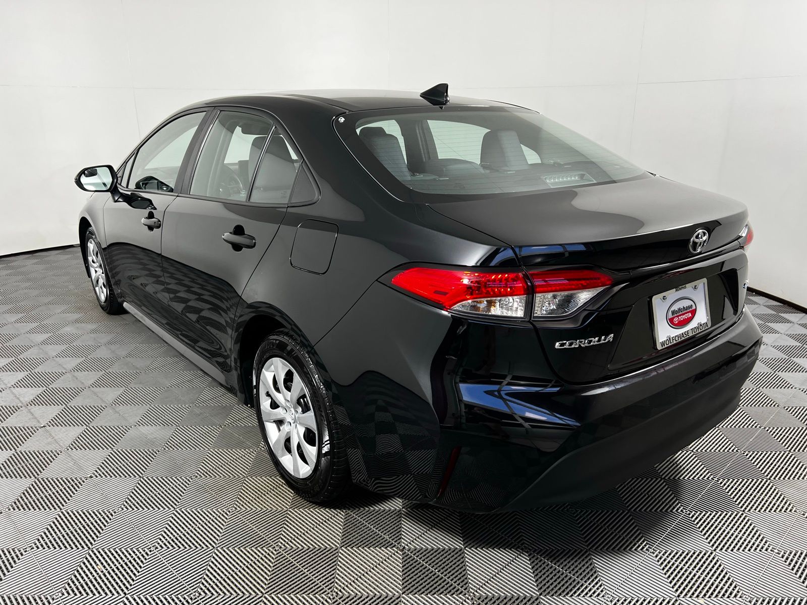 Thumbnail: 2023 Toyota Corolla - 7