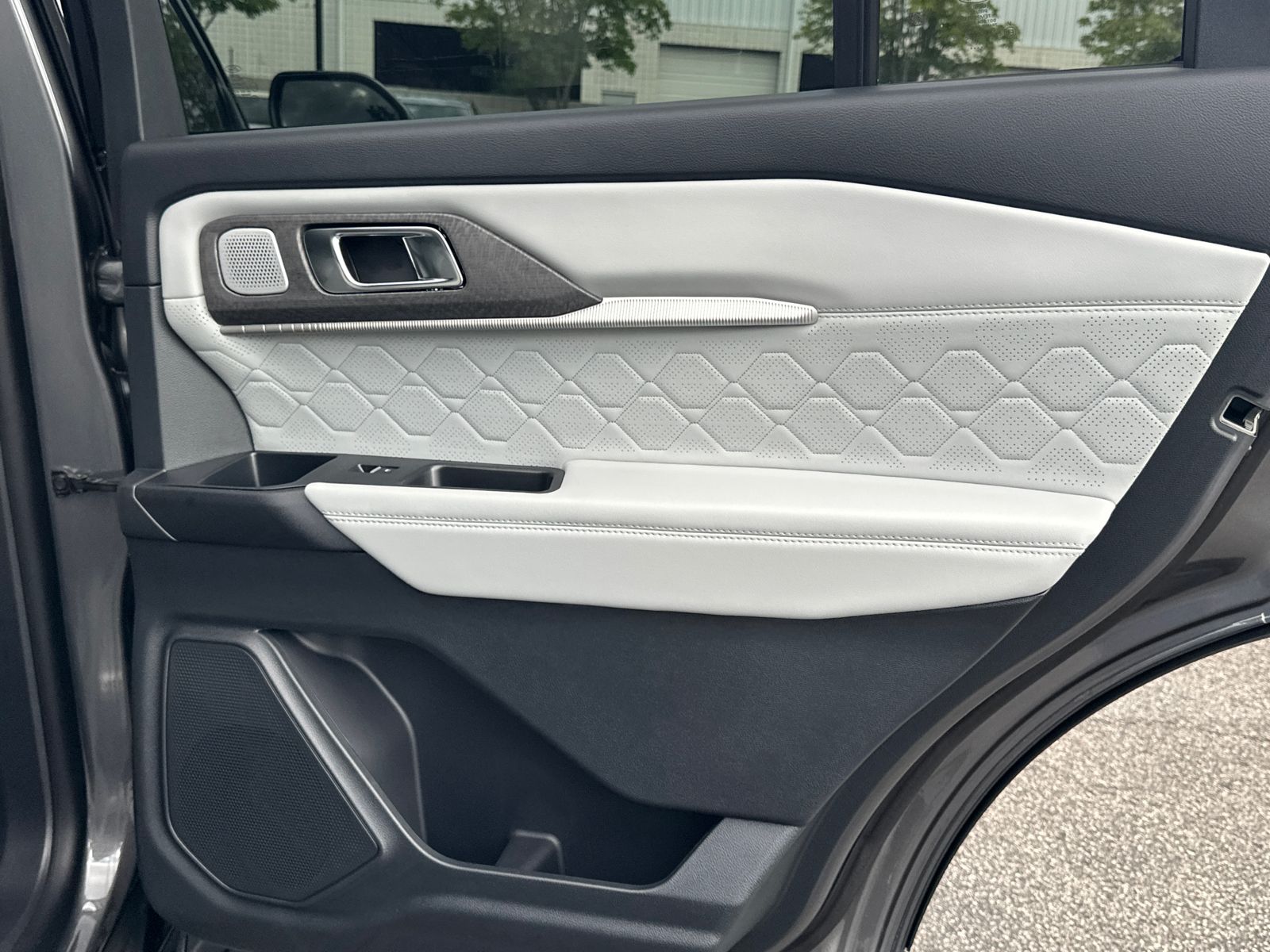 New 2026 Carbonized Gray Metallic Ford Platinum™ image 17