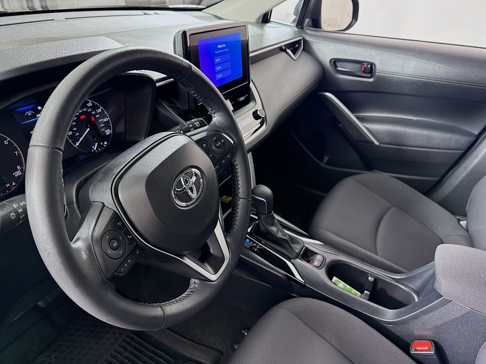 View vehicle photo 6