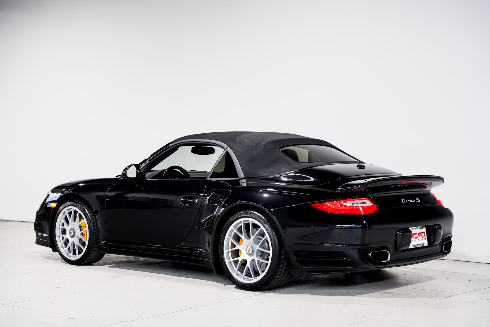 2011 Porsche 911 Turbo S — photo 8