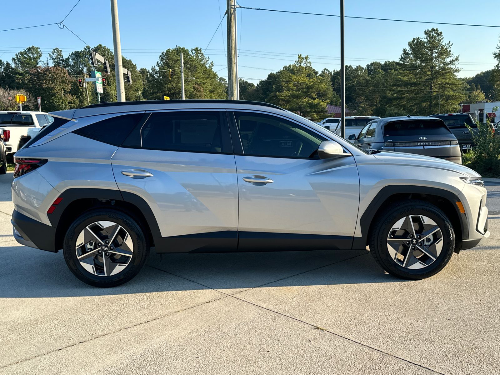 2025 Hyundai Tucson SEL photo 4