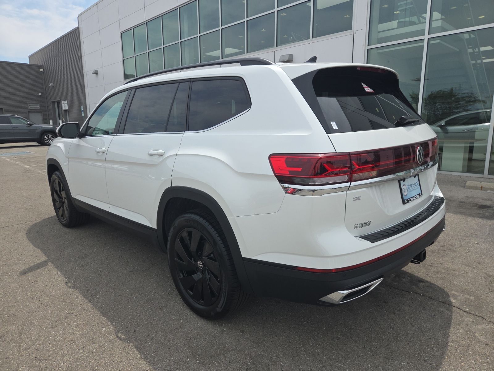 new 2026 Volkswagen Atlas car, priced at $45,905