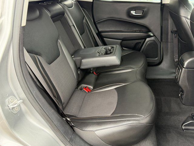 Used 2019 Billet Silver Metallic Jeep Latitude image 7