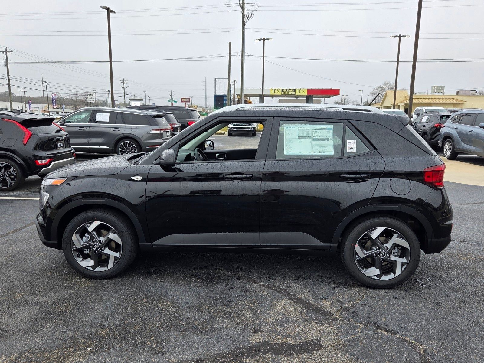 New 2026 Black HYUNDAI SEL image 4