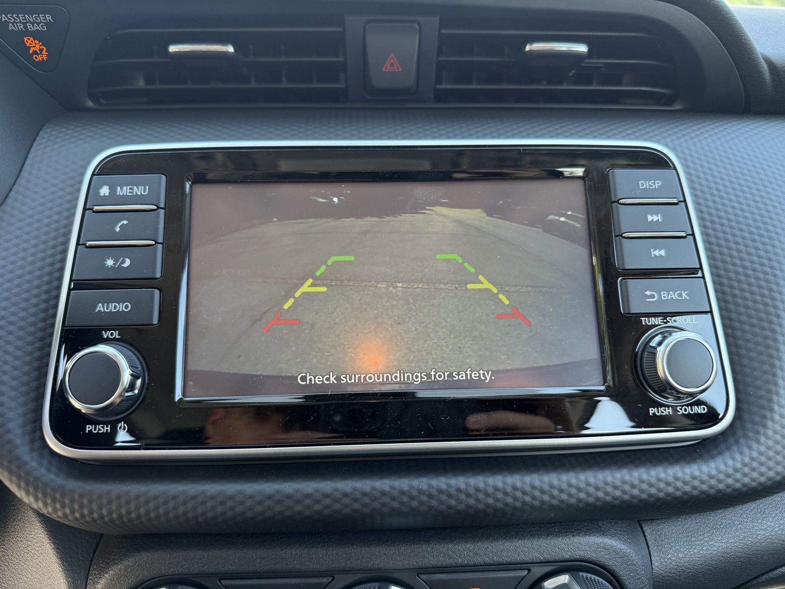 2025 Nissan Kicks Play S photo 4