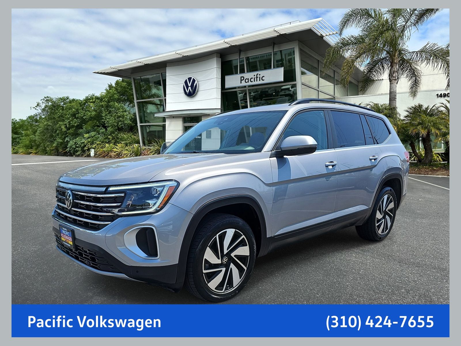 Silver Mist Metallic 2024 Volkswagen Atlas SE FWD with Technology SUV / Crossover Front-Wheel Drive 8-Speed Automatic