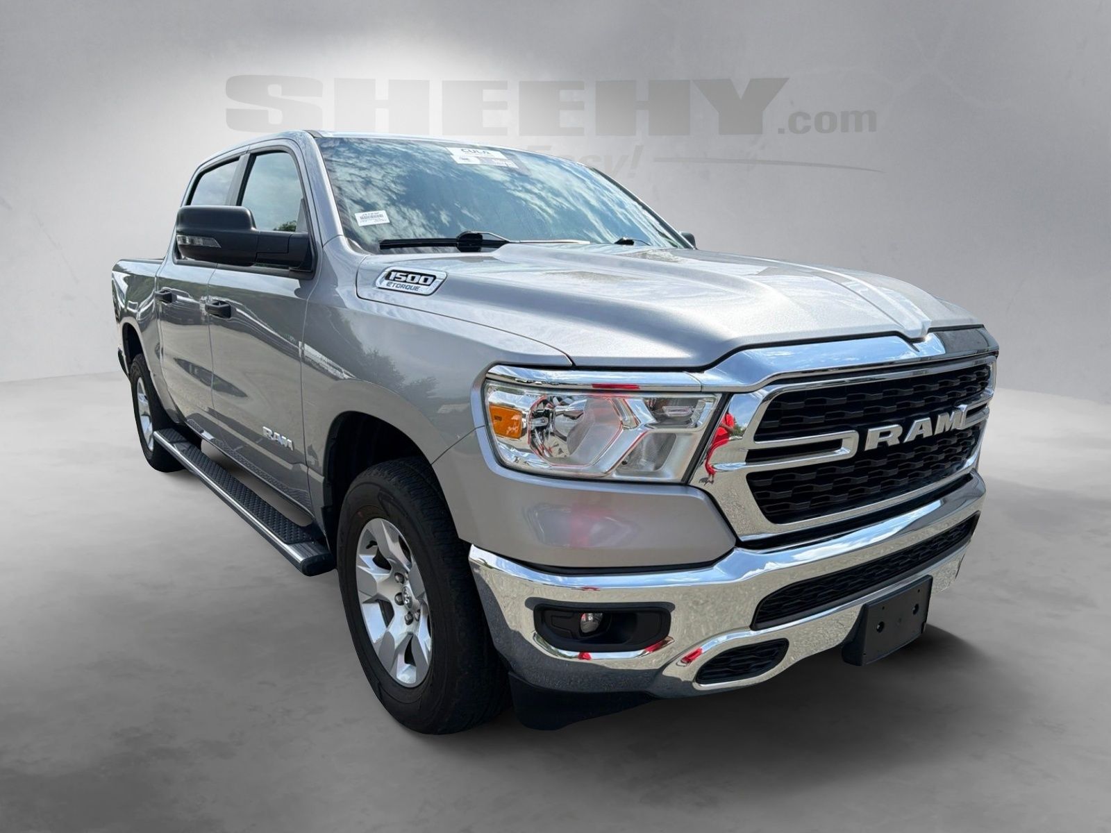 Used 2023 Billet Silver Metallic Ram Big Horn/Lone Star image 2