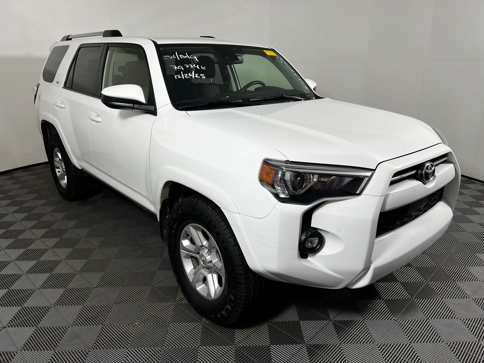 Thumbnail: 2023 Toyota 4Runner - 3