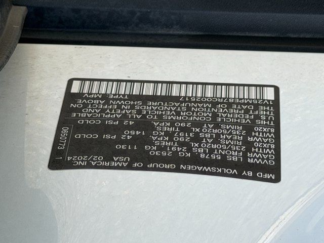 Used 2024 White Volkswagen S image 29