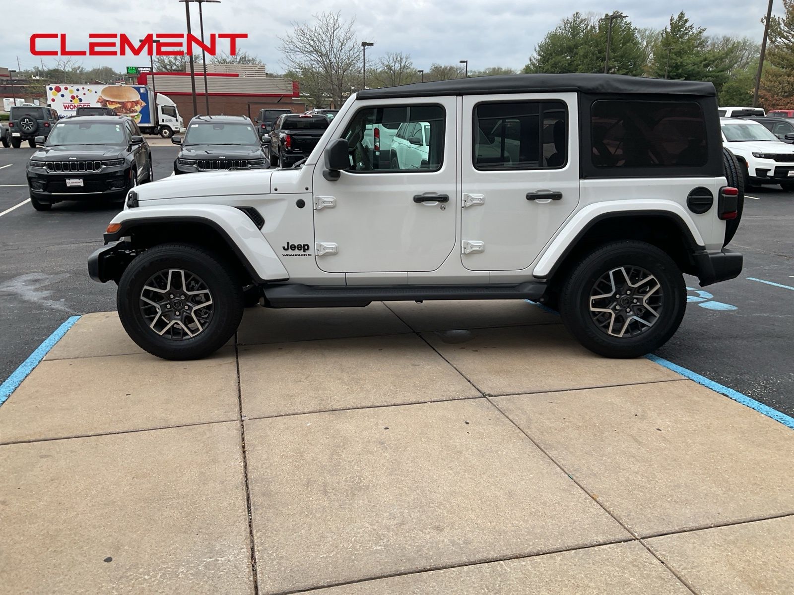 View vehicle photo 2