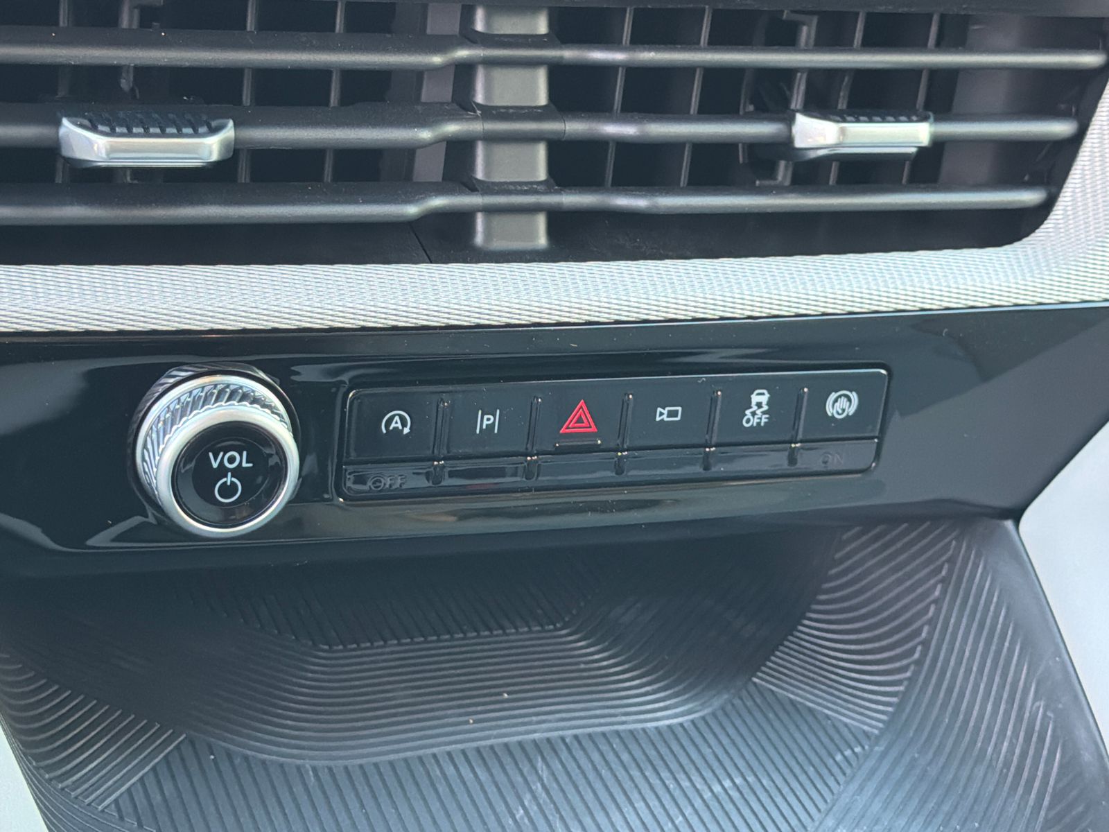 New 2026 Vapor Blue Metallic Ford Active image 34